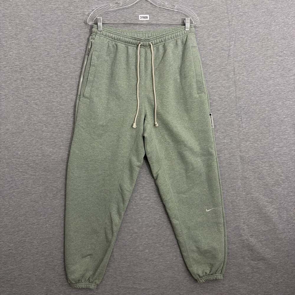 Nike Men's Medium Dri-Fit Standard Issue Basketball Sweatpants Jogger Pants